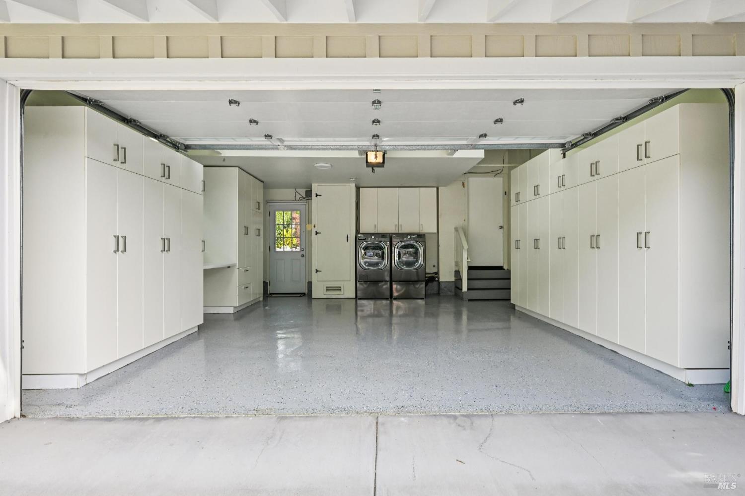 Detail Gallery Image 37 of 46 For 30 Rollingwood Dr, San Rafael,  CA 94901 - 3 Beds | 2 Baths