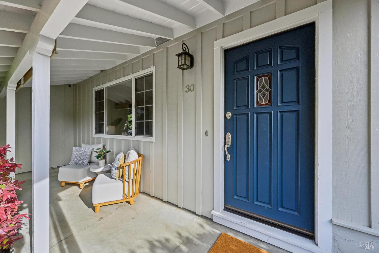 Detail Gallery Image 6 of 46 For 30 Rollingwood Dr, San Rafael,  CA 94901 - 3 Beds | 2 Baths