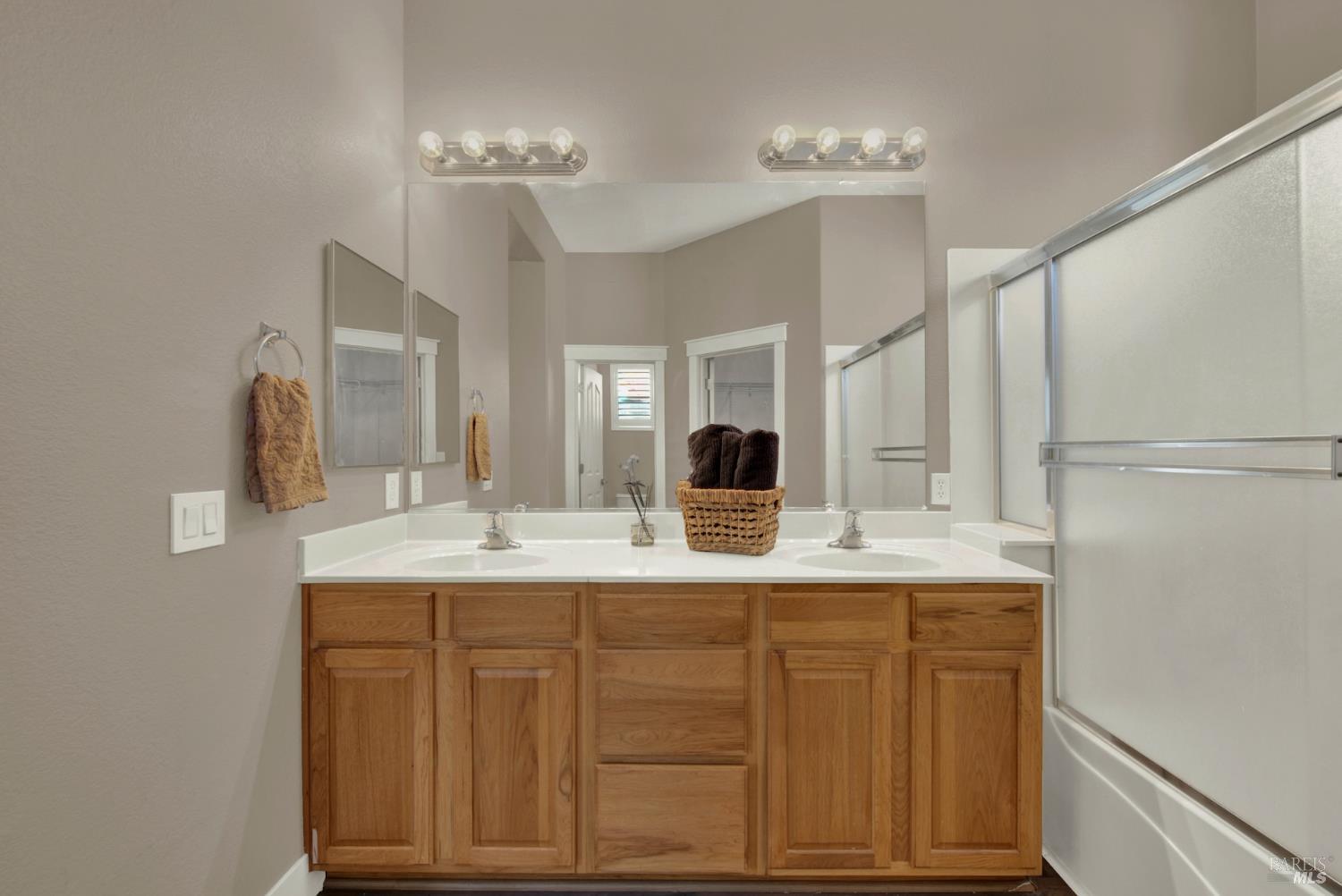 Detail Gallery Image 34 of 63 For 1721 Beale Cir, Suisun City,  CA 94585 - 3 Beds | 2 Baths