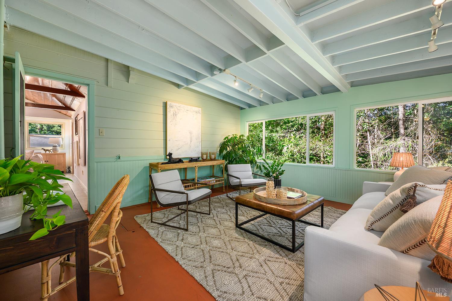 Detail Gallery Image 17 of 28 For 19020 Sunny Dr, Guerneville,  CA 95446 - 1 Beds | 1 Baths