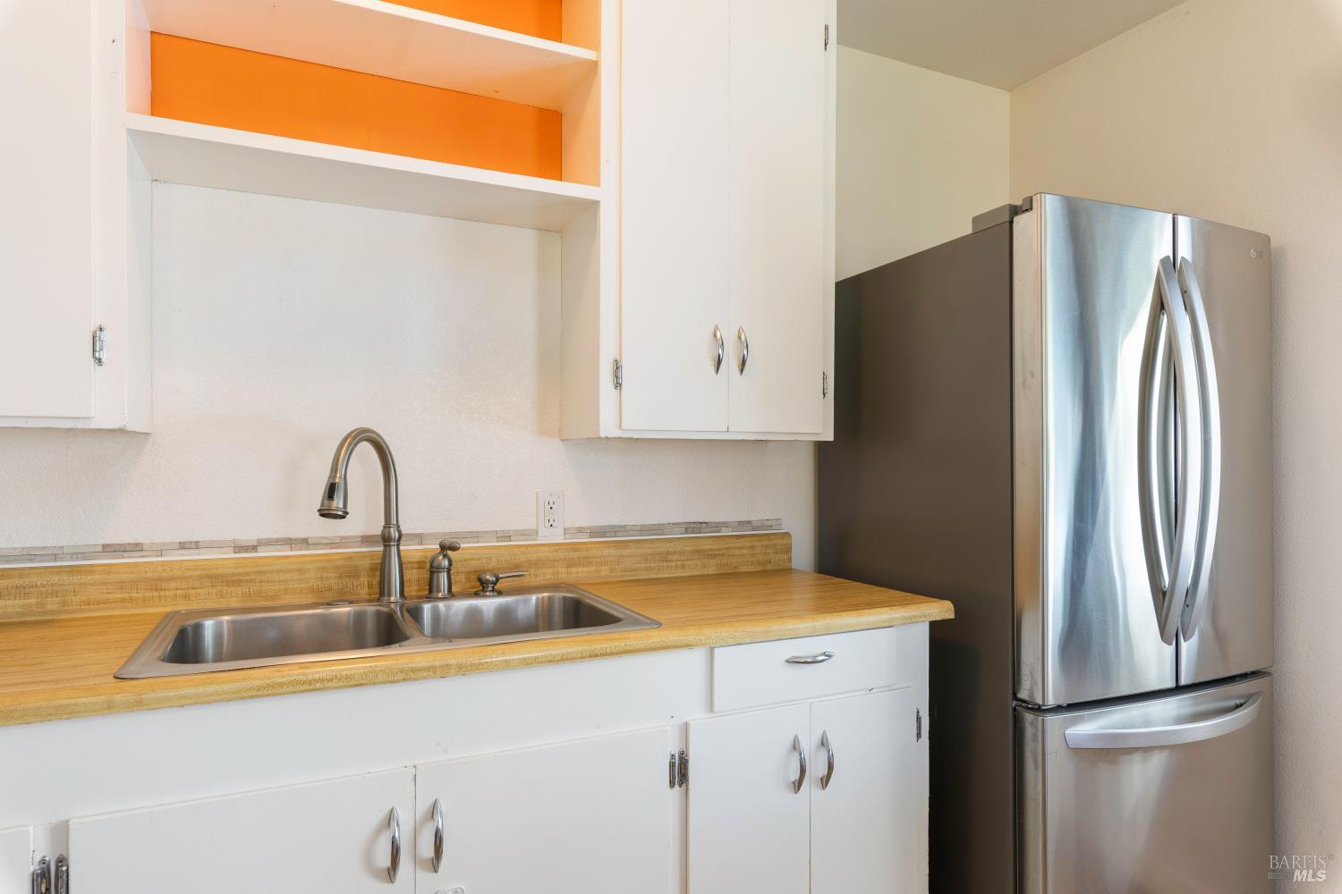 Detail Gallery Image 11 of 34 For 13780 Mountain House Rd, Hopland,  CA 95449 - 3 Beds | 1 Baths