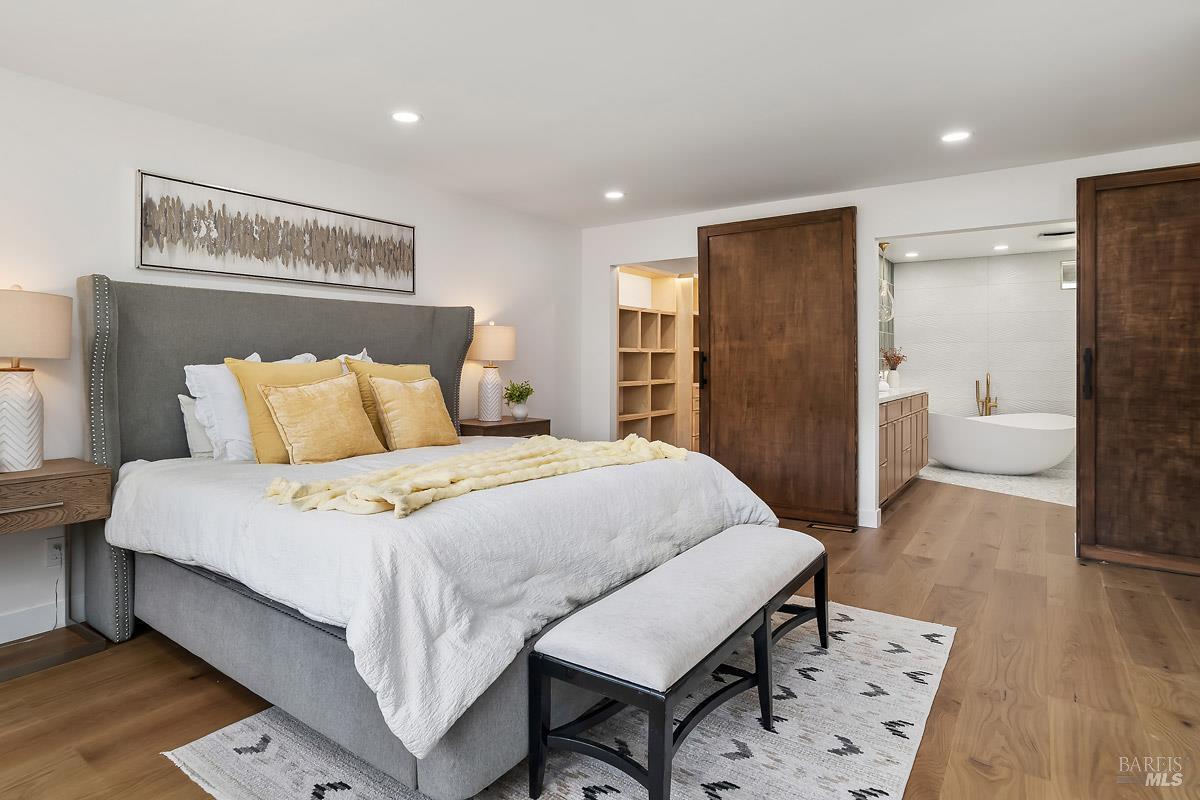 Detail Gallery Image 42 of 93 For 36 Capilano Dr, Novato,  CA 94949 - 5 Beds | 4/1 Baths