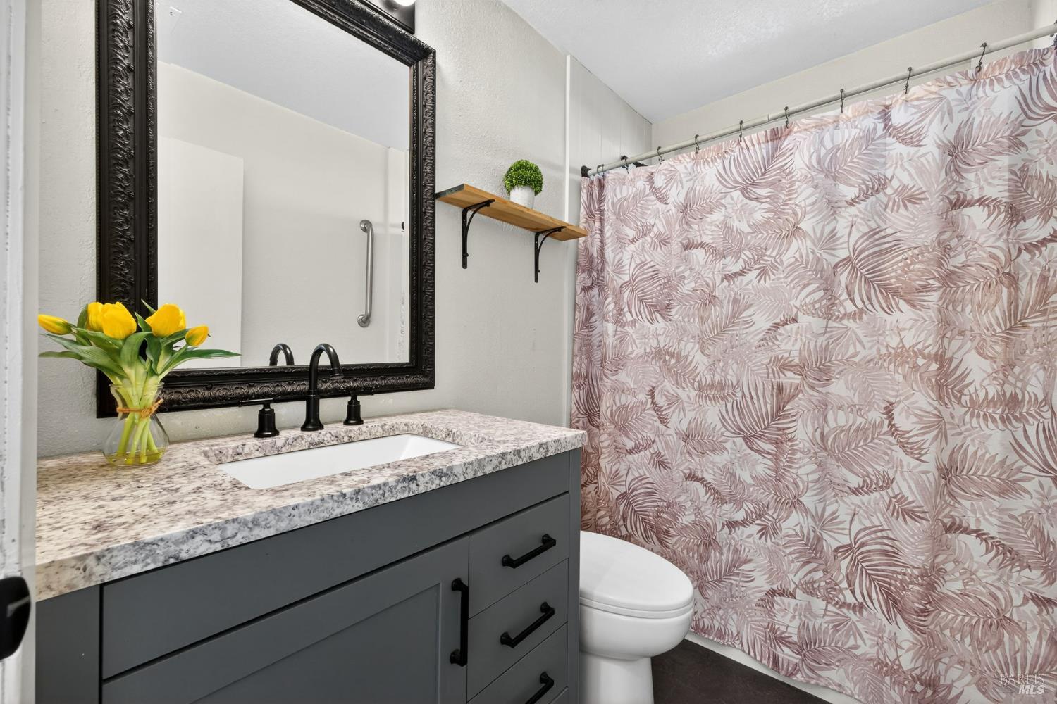 Detail Gallery Image 20 of 34 For 9865 Sunray Pl, Windsor,  CA 95492 - 3 Beds | 1/1 Baths
