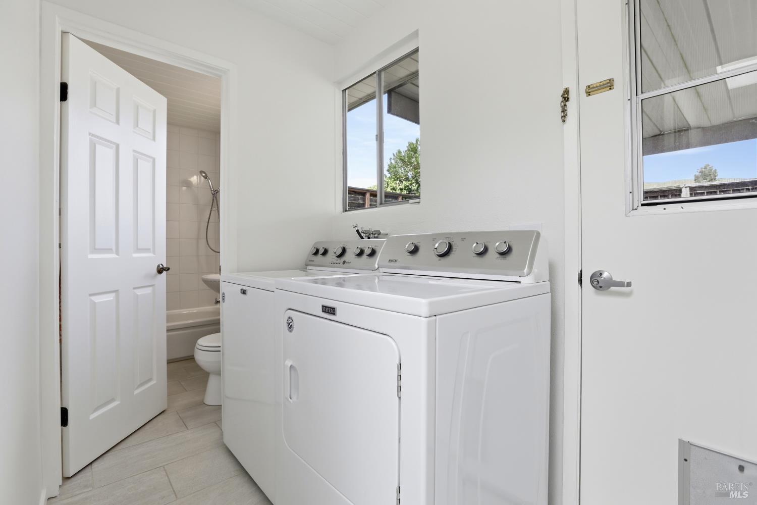 Detail Gallery Image 20 of 26 For 656 Bamboo Ter, San Rafael,  CA 94903 - 3 Beds | 2 Baths
