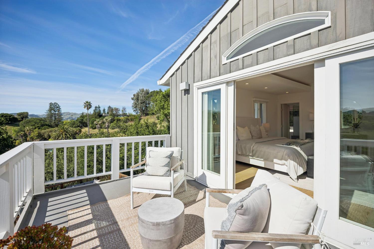 Detail Gallery Image 22 of 48 For 65 Valley View Ave, San Rafael,  CA 94901 - 5 Beds | 5 Baths