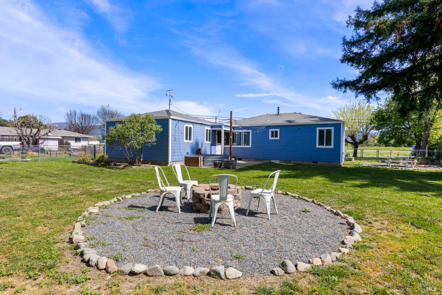 Detail Gallery Image 28 of 34 For 13780 Mountain House Rd, Hopland,  CA 95449 - 3 Beds | 1 Baths