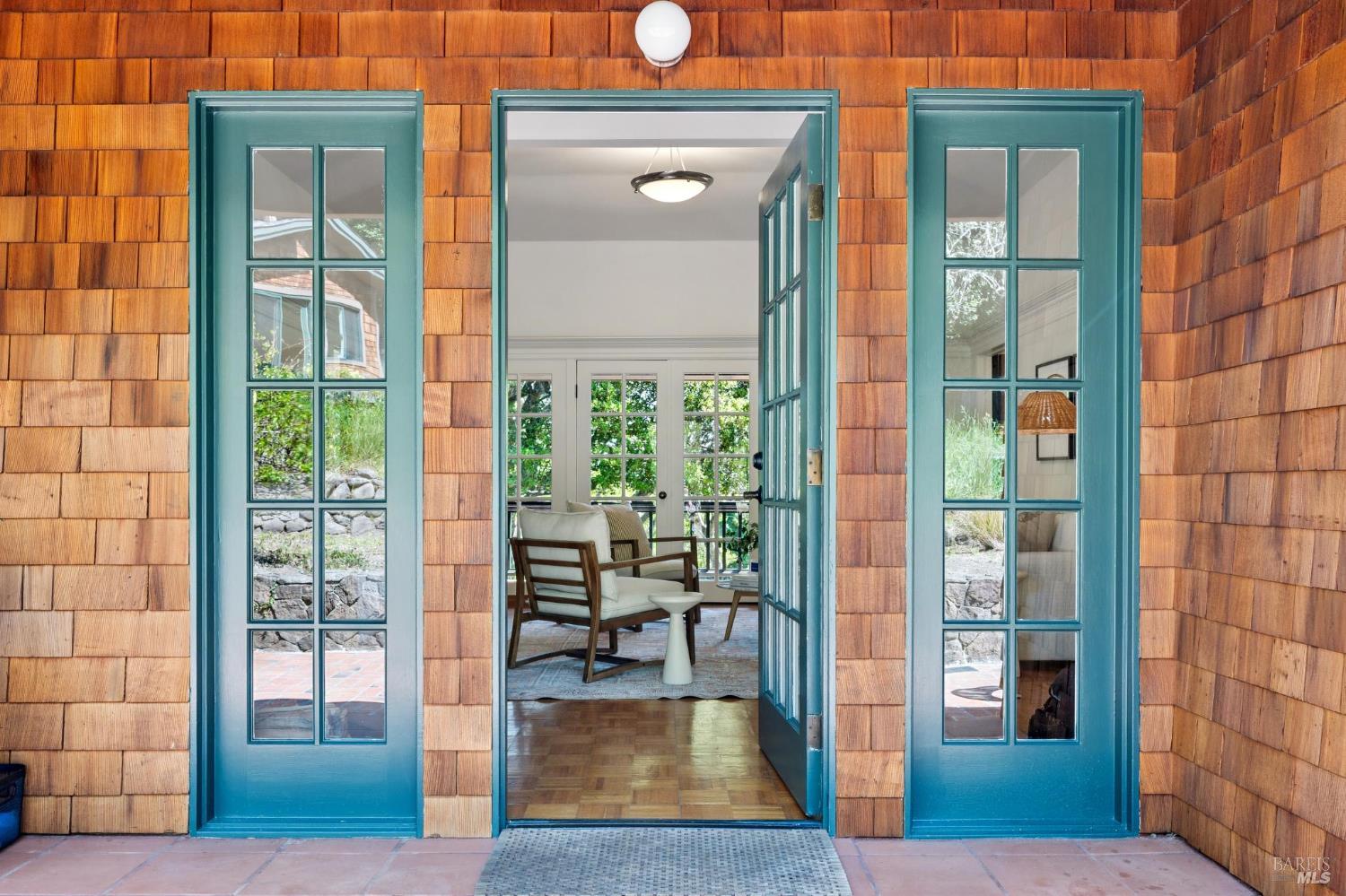 Detail Gallery Image 4 of 55 For 9 Portola Ave, Point Reyes Station,  CA 94956 - 3 Beds | 2 Baths