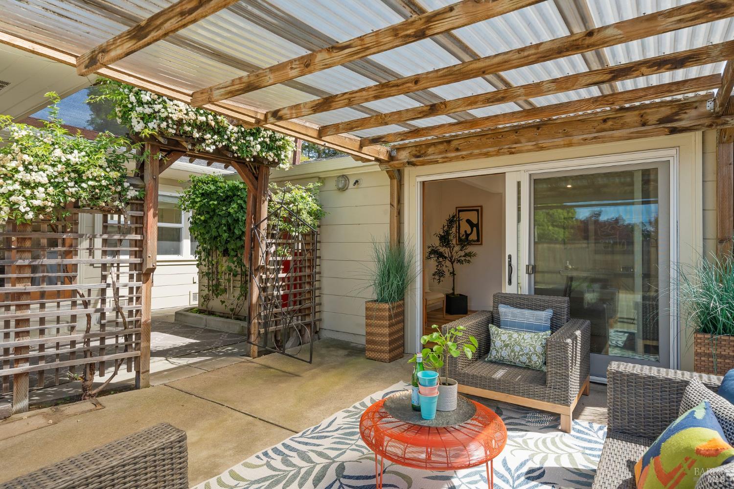 Detail Gallery Image 32 of 57 For 914 W 6th St, Benicia,  CA 94510 - 3 Beds | 2 Baths