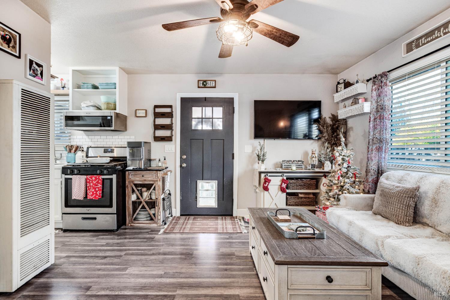 Detail Gallery Image 41 of 49 For 133 Bluebird Dr, Windsor,  CA 95492 - 4 Beds | 3/1 Baths