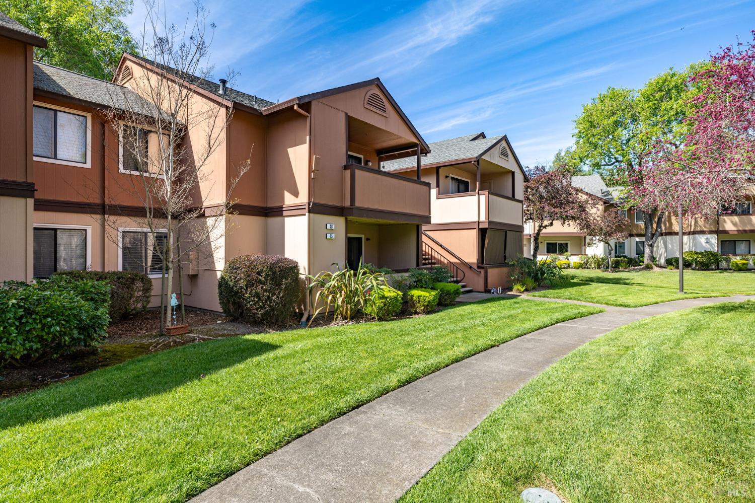 Detail Gallery Image 2 of 31 For 8201 Camino Colegio Unkn #45,  Rohnert Park,  CA 94928 - 1 Beds | 1 Baths