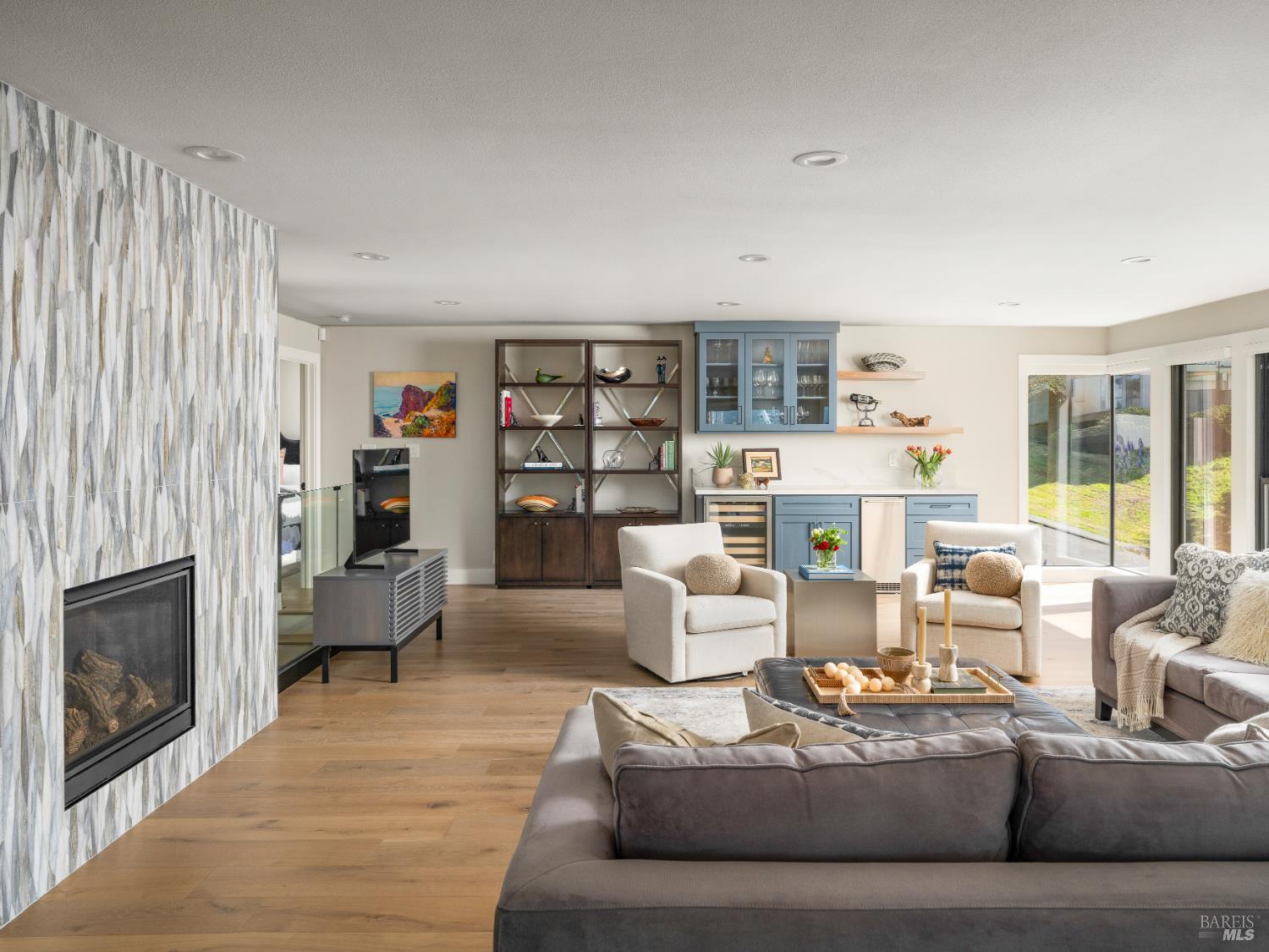 Detail Gallery Image 10 of 43 For 142 Poppy Ct, Bodega Bay,  CA 94923 - 3 Beds | 3 Baths