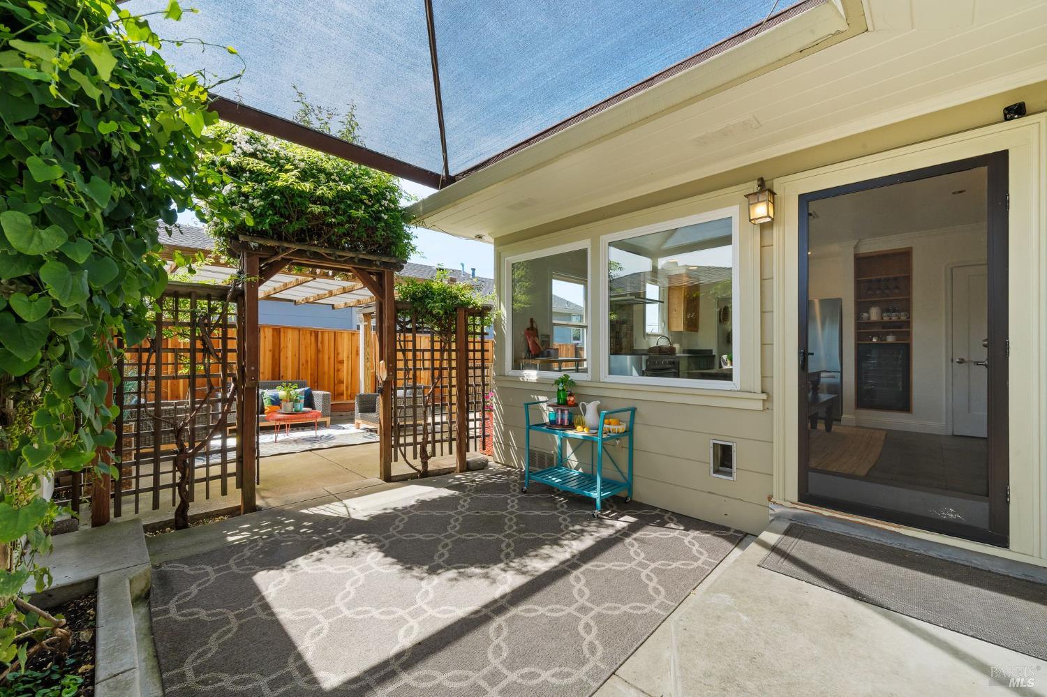 Detail Gallery Image 28 of 57 For 914 W 6th St, Benicia,  CA 94510 - 3 Beds | 2 Baths