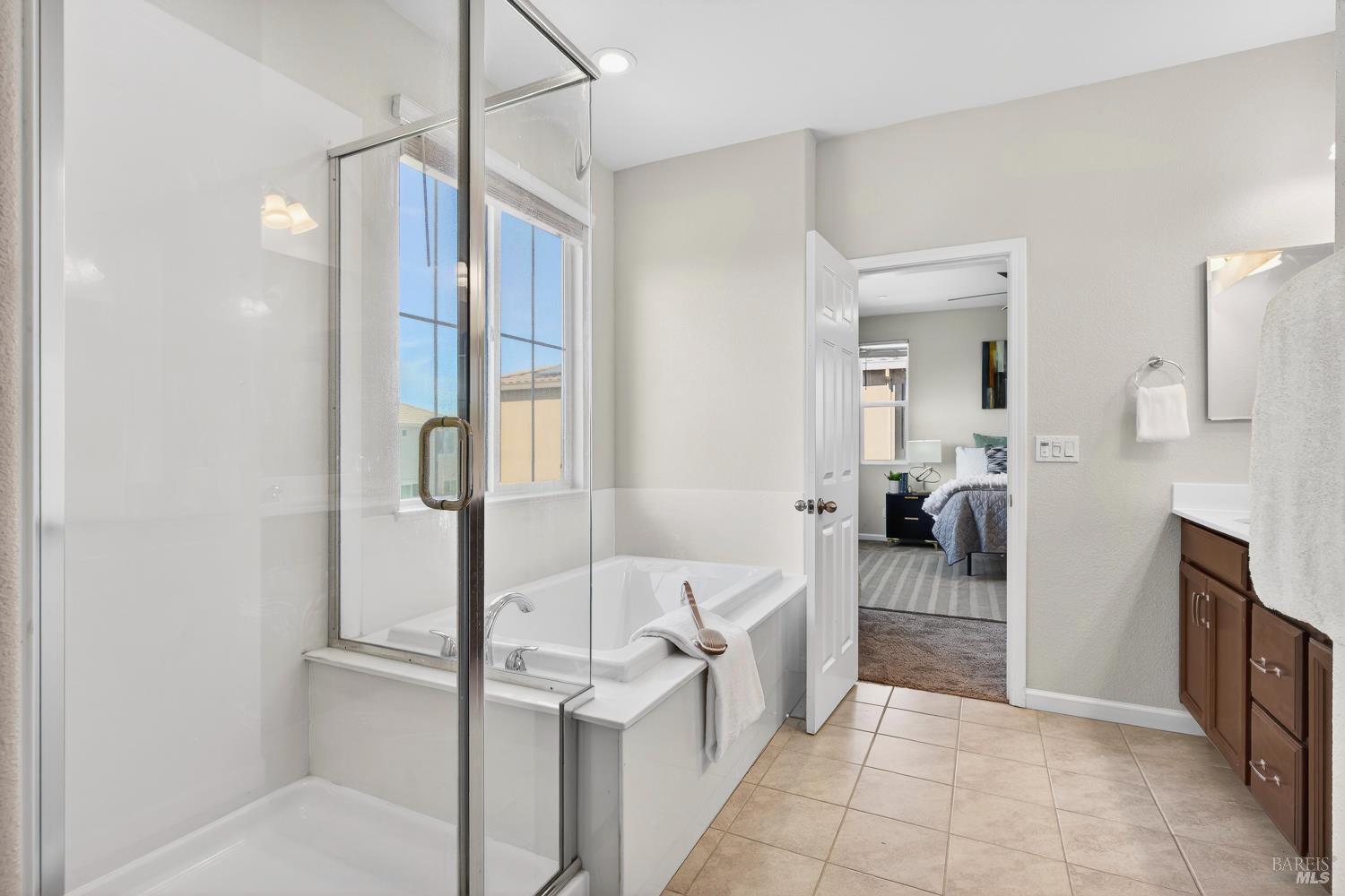 Detail Gallery Image 37 of 75 For 1535 Arlington Ct, Dixon,  CA 95620 - 4 Beds | 2/1 Baths