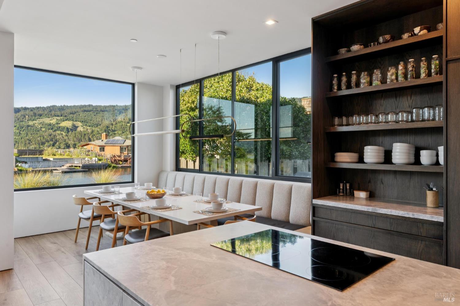 Detail Gallery Image 38 of 63 For 297 Seadrift Rd, Stinson Beach,  CA 94970 - 3 Beds | 2 Baths