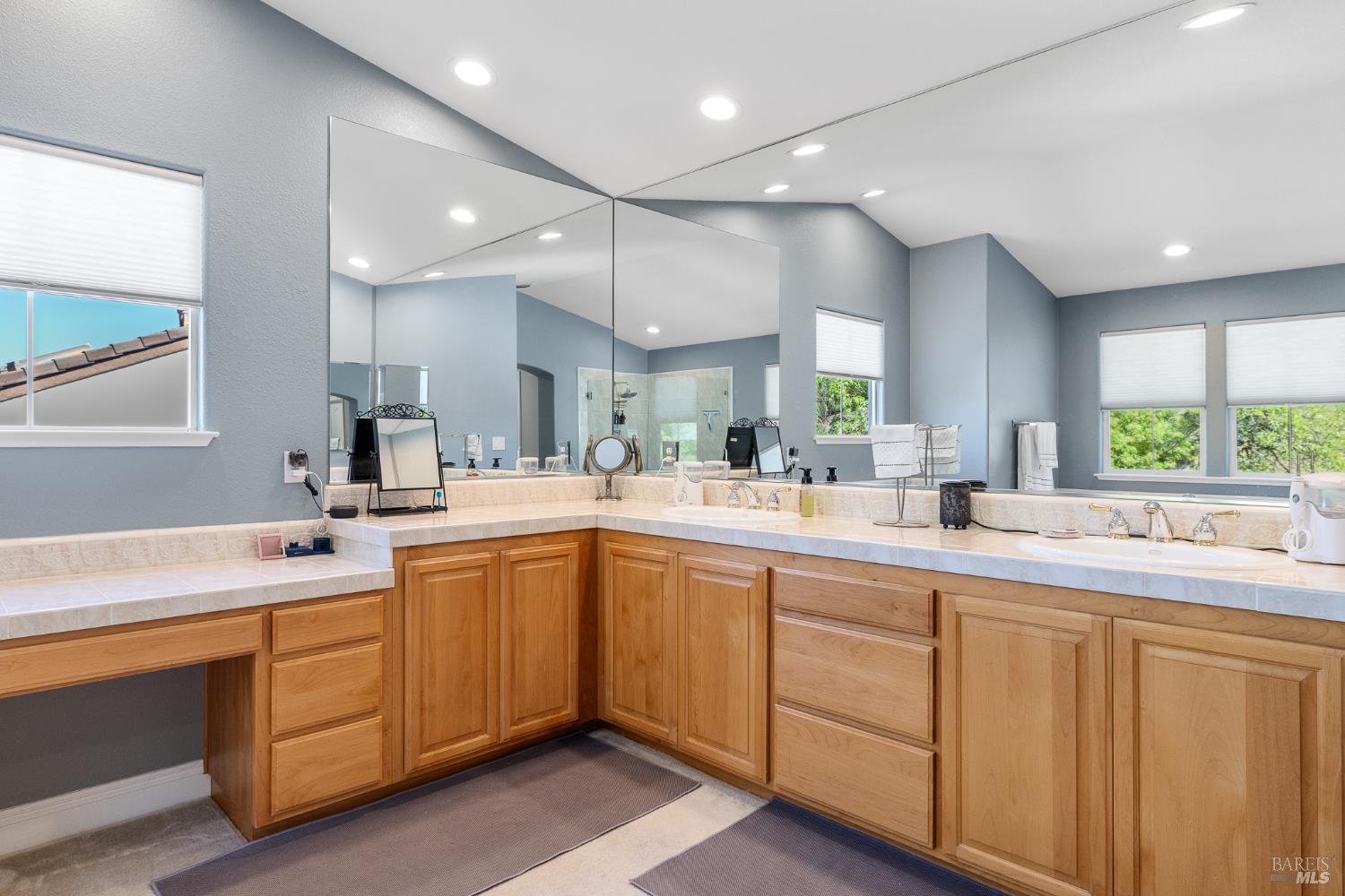 Detail Gallery Image 25 of 43 For 1149 Songwood Rd, Vallejo,  CA 94591 - 5 Beds | 3/1 Baths