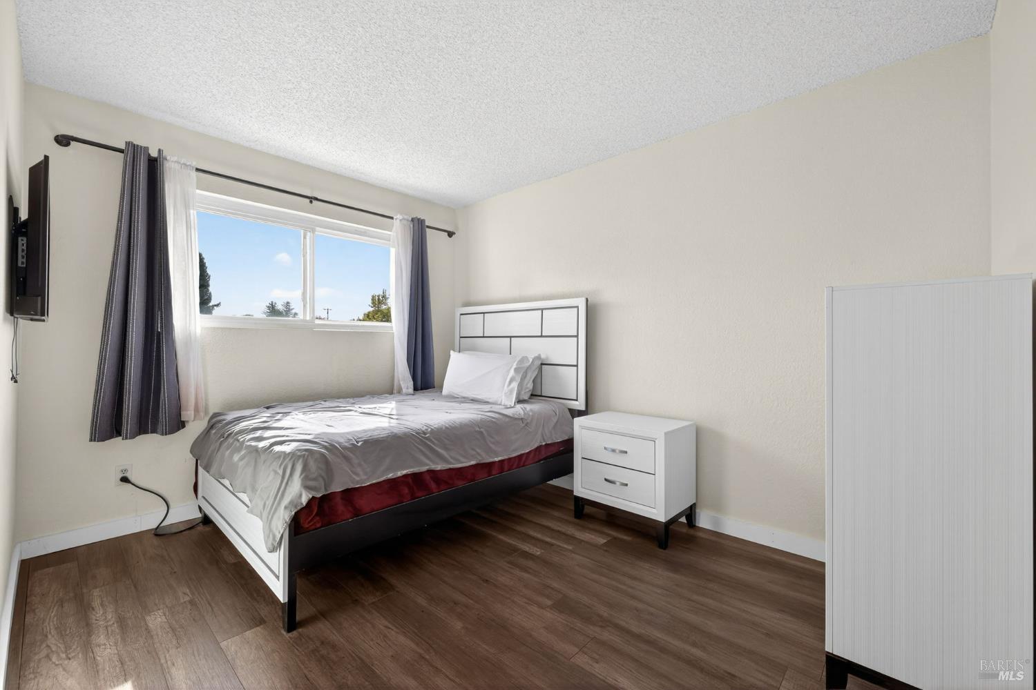 Detail Gallery Image 22 of 34 For 9865 Sunray Pl, Windsor,  CA 95492 - 3 Beds | 1/1 Baths