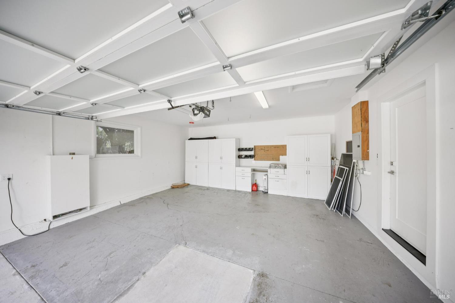 Detail Gallery Image 31 of 48 For 65 Valley View Ave, San Rafael,  CA 94901 - 5 Beds | 5 Baths