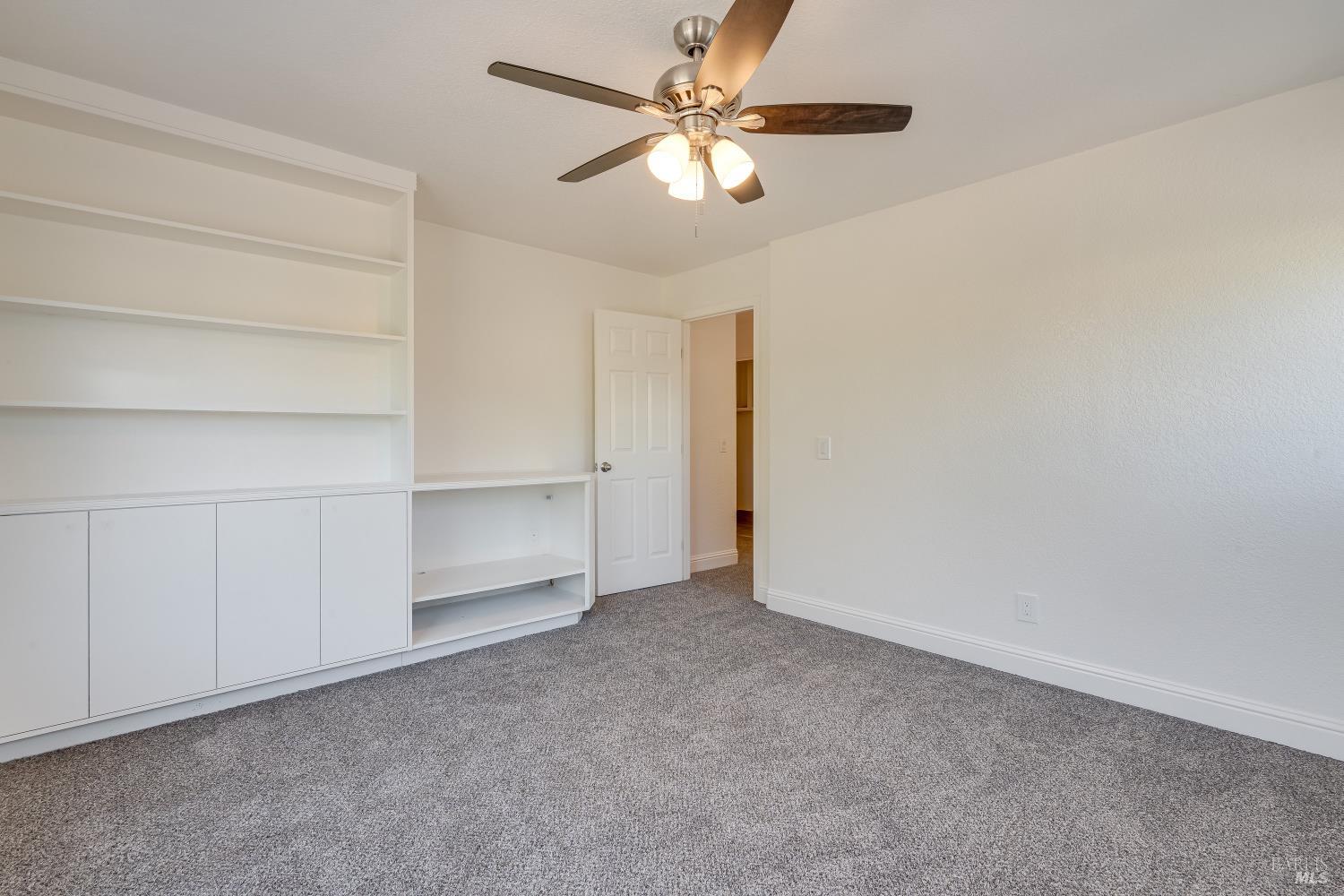 Detail Gallery Image 22 of 34 For 8843 Oakfield Ln, Windsor,  CA 95492 - 4 Beds | 2/1 Baths