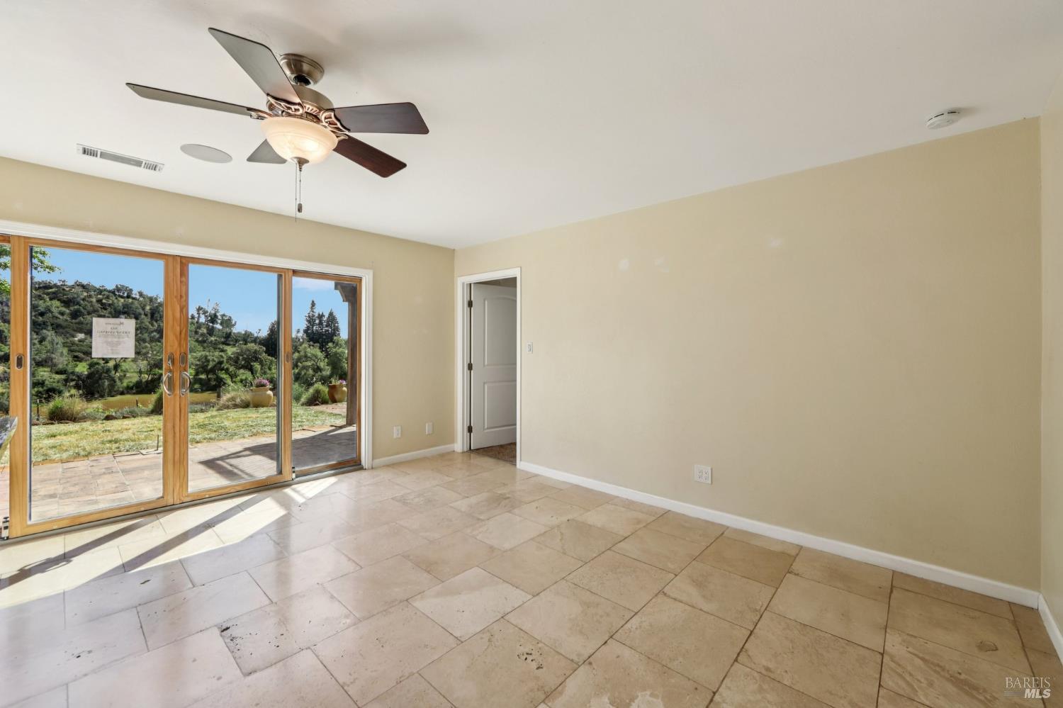 Detail Gallery Image 18 of 96 For 4084 Atlas Peak Rd, Napa,  CA 94558 - 5 Beds | 3/1 Baths