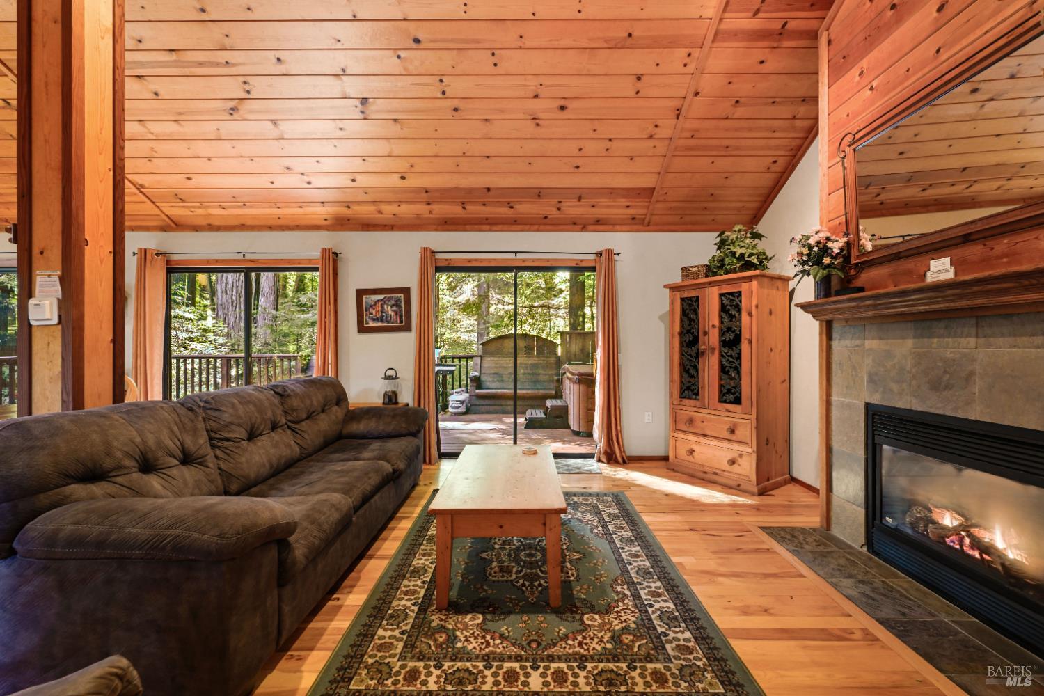 Detail Gallery Image 9 of 36 For 9 Huckleberry Hts, Cazadero,  CA 95421 - 1 Beds | 1 Baths