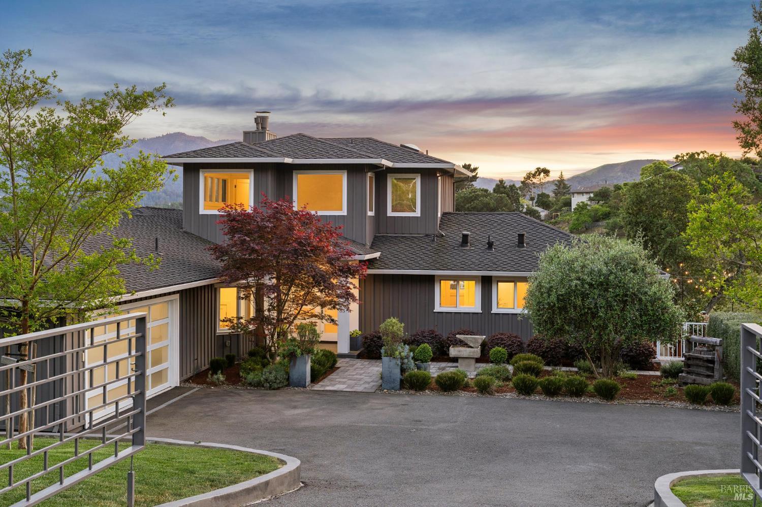 Detail Gallery Image 45 of 48 For 65 Valley View Ave, San Rafael,  CA 94901 - 5 Beds | 5 Baths