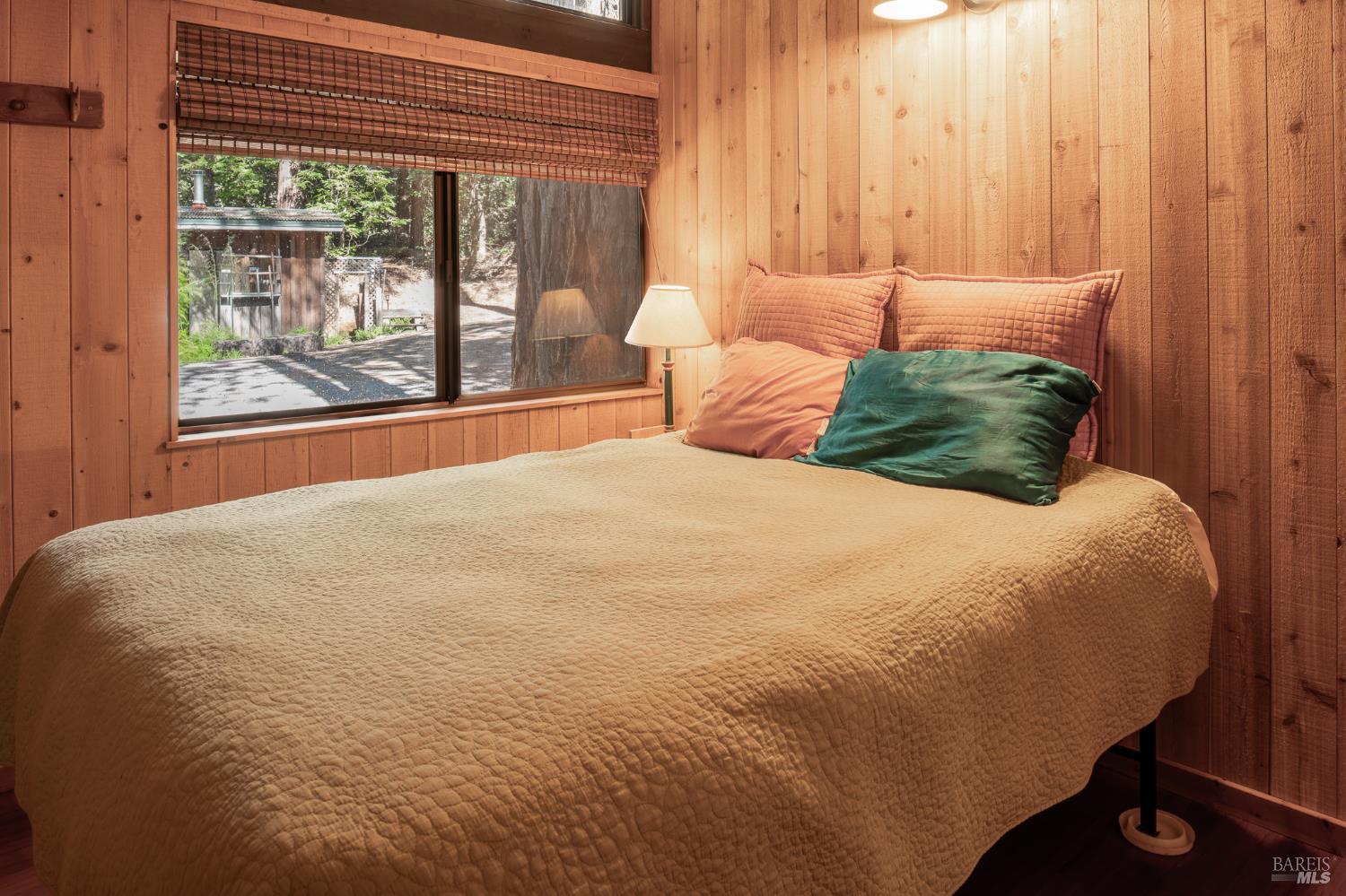 Detail Gallery Image 9 of 28 For 45516 Sunset Dr, Gualala,  CA 95445 - 2 Beds | 1 Baths