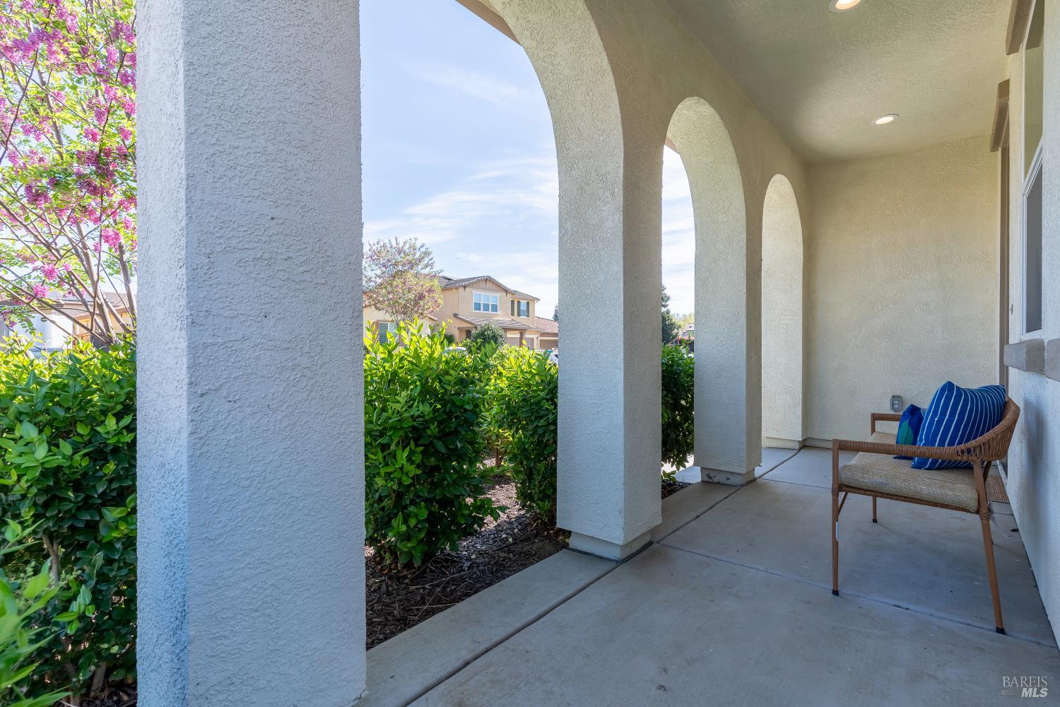 Detail Gallery Image 10 of 75 For 1535 Arlington Ct, Dixon,  CA 95620 - 4 Beds | 2/1 Baths