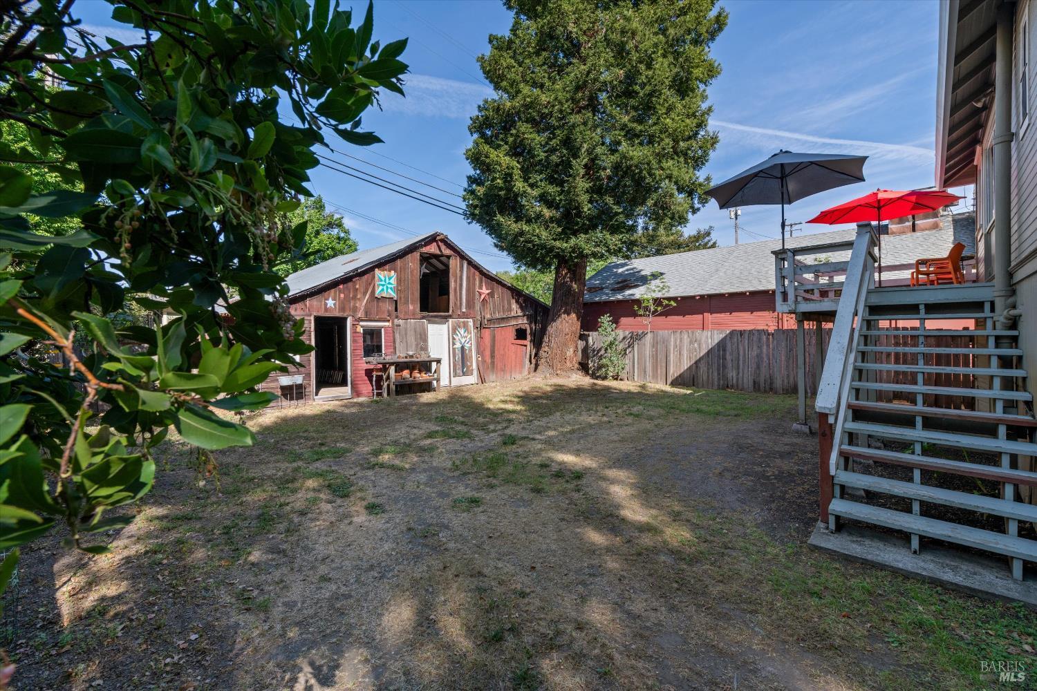 Detail Gallery Image 20 of 32 For 611 Petaluma Blvd, Petaluma,  CA 94952 - 2 Beds | 1 Baths