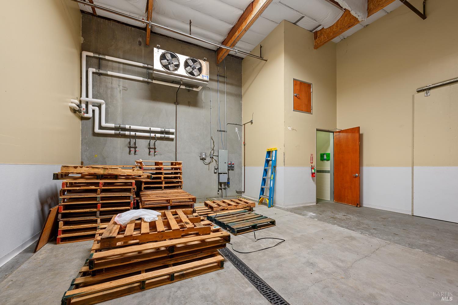 Detail Gallery Image 55 of 59 For 595 Santana Dr #D,  Cloverdale,  CA 95425 - – Beds | – Baths