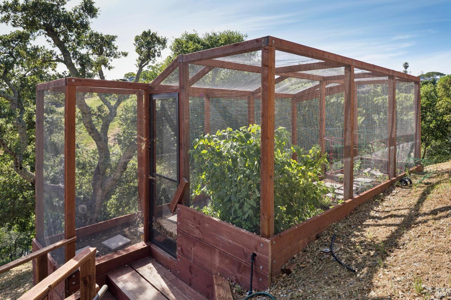 Detail Gallery Image 35 of 48 For 65 Valley View Ave, San Rafael,  CA 94901 - 5 Beds | 5 Baths