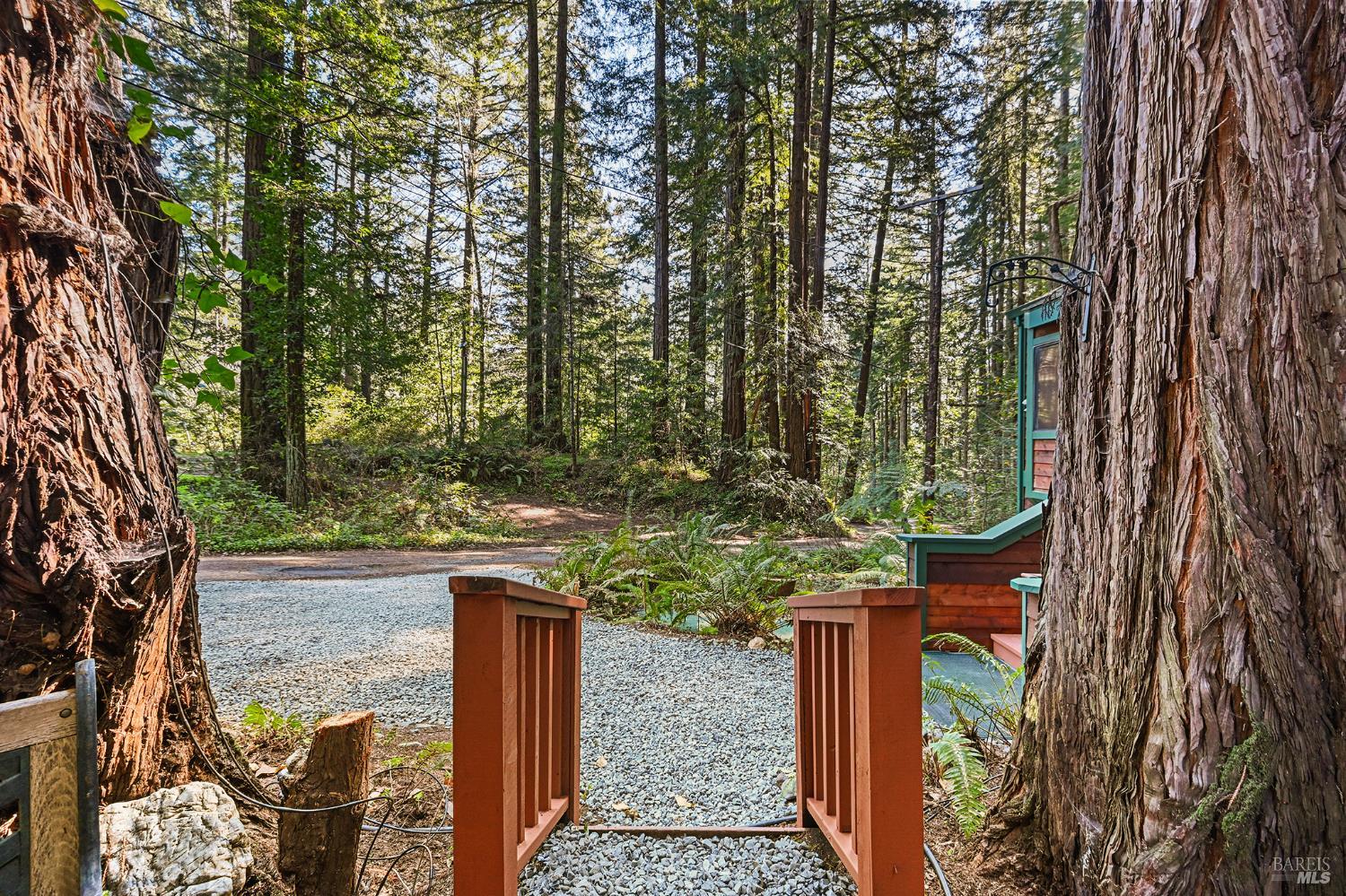 Detail Gallery Image 34 of 36 For 9 Huckleberry Hts, Cazadero,  CA 95421 - 1 Beds | 1 Baths