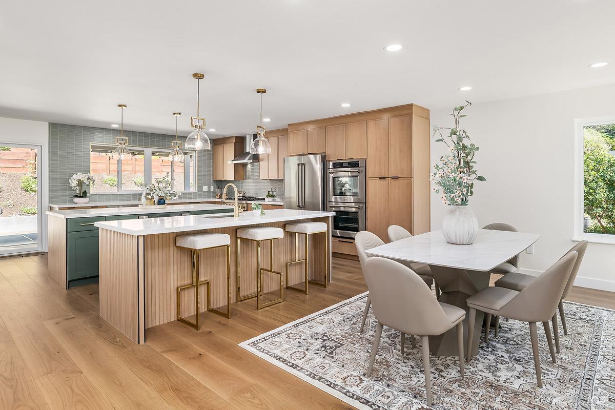 Detail Gallery Image 19 of 93 For 36 Capilano Dr, Novato,  CA 94949 - 5 Beds | 4/1 Baths