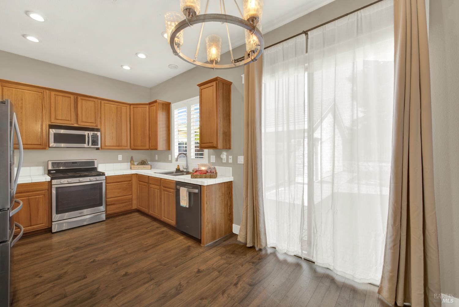 Detail Gallery Image 23 of 63 For 1721 Beale Cir, Suisun City,  CA 94585 - 3 Beds | 2 Baths