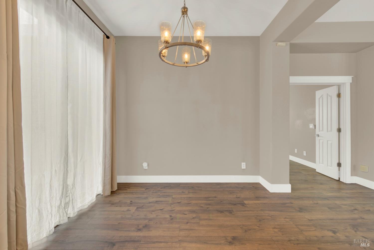 Detail Gallery Image 19 of 63 For 1721 Beale Cir, Suisun City,  CA 94585 - 3 Beds | 2 Baths