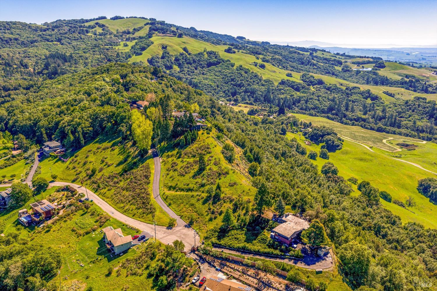 Detail Gallery Image 3 of 99 For 6048 Hyland Way, Penngrove,  CA 94951 - – Beds | – Baths