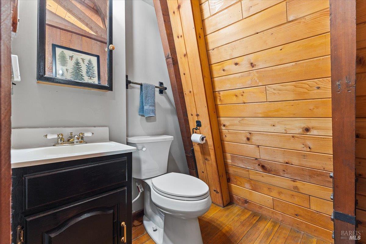 Detail Gallery Image 18 of 39 For 350 Canyon Rd, Geyserville,  CA 95441 - 2 Beds | 1/1 Baths