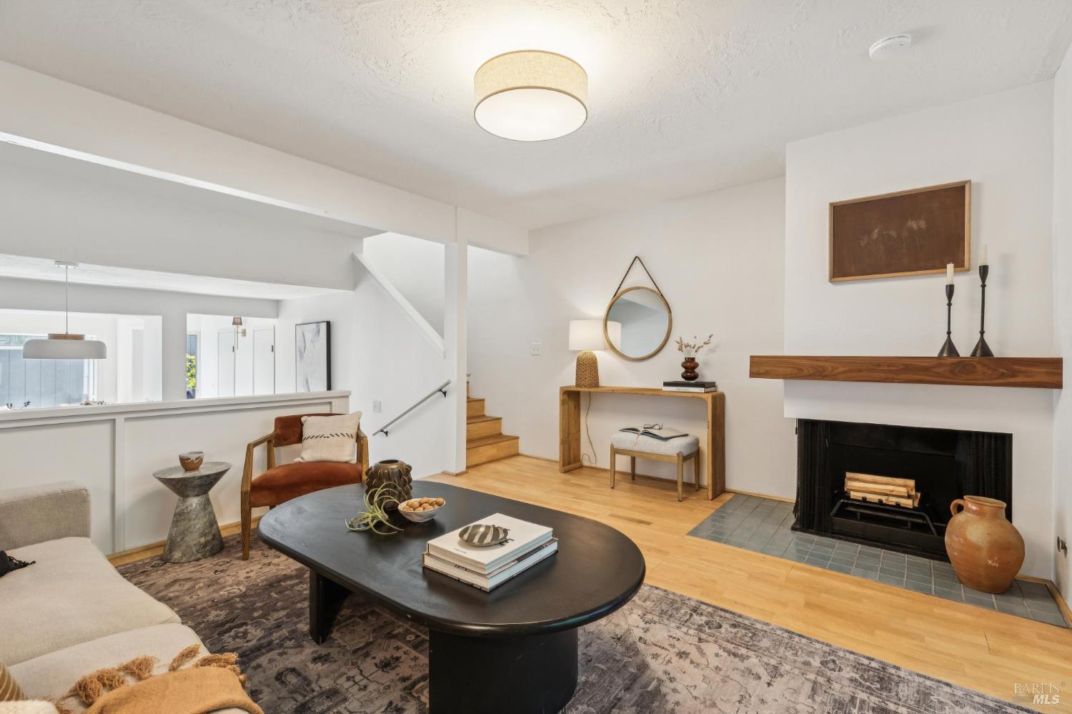 Detail Gallery Image 21 of 62 For 11 Love Ct, Fairfax,  CA 94930 - 2 Beds | 2/1 Baths