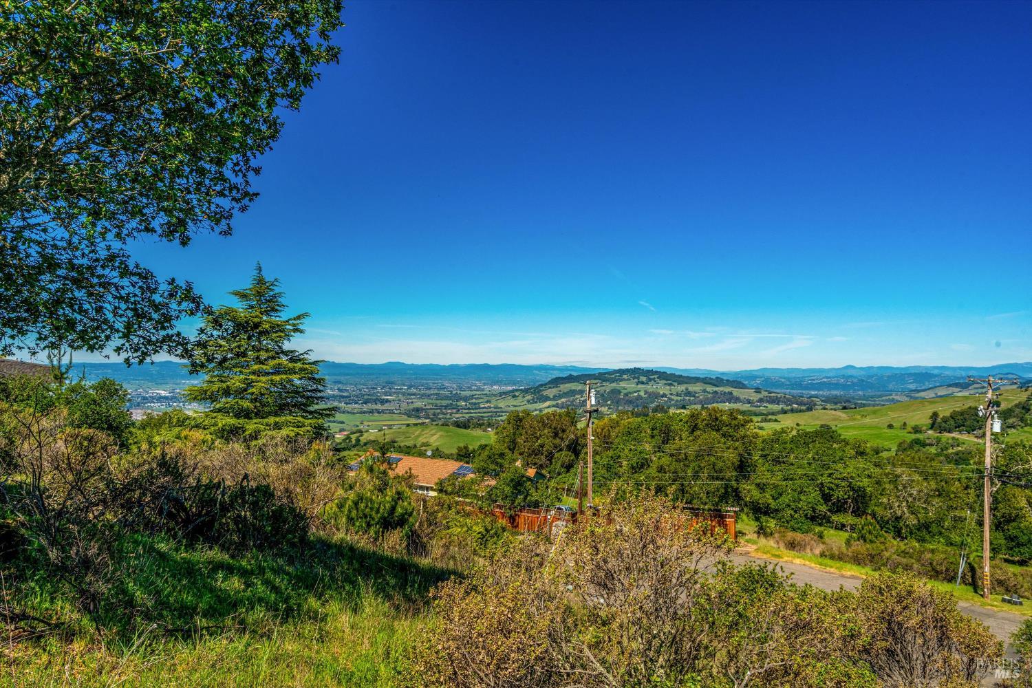 Detail Gallery Image 22 of 99 For 6048 Hyland Way, Penngrove,  CA 94951 - – Beds | – Baths