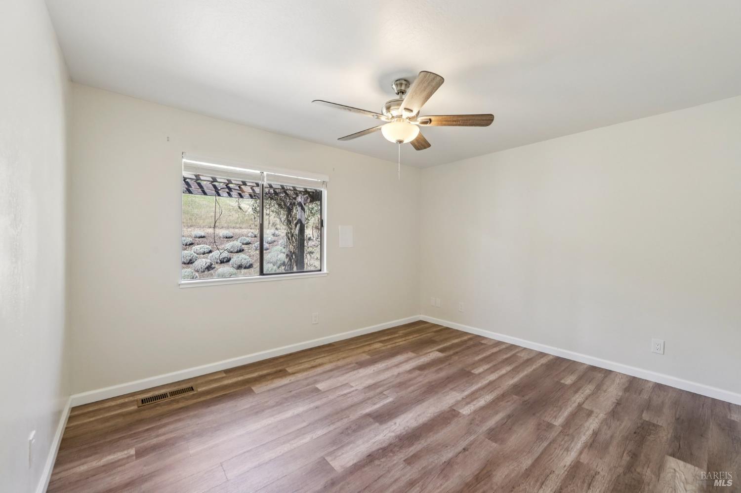 Detail Gallery Image 41 of 96 For 4084 Atlas Peak Rd, Napa,  CA 94558 - 5 Beds | 3/1 Baths