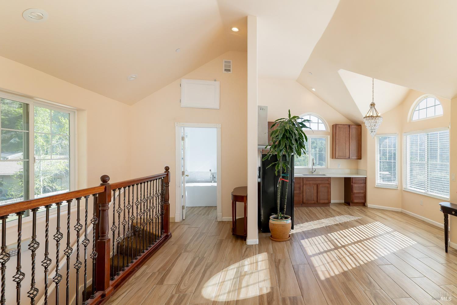 Detail Gallery Image 11 of 46 For 1486 Steele Canyon Rd, Napa,  CA 94558 - 2 Beds | 2 Baths