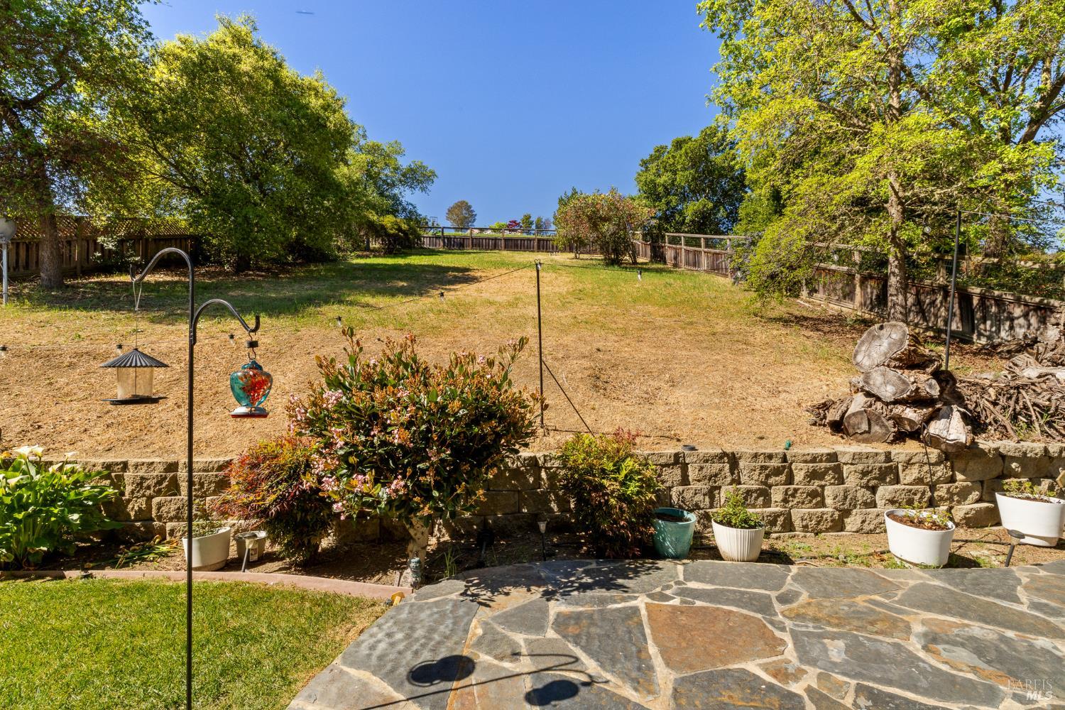 Detail Gallery Image 34 of 43 For 1149 Songwood Rd, Vallejo,  CA 94591 - 5 Beds | 3/1 Baths