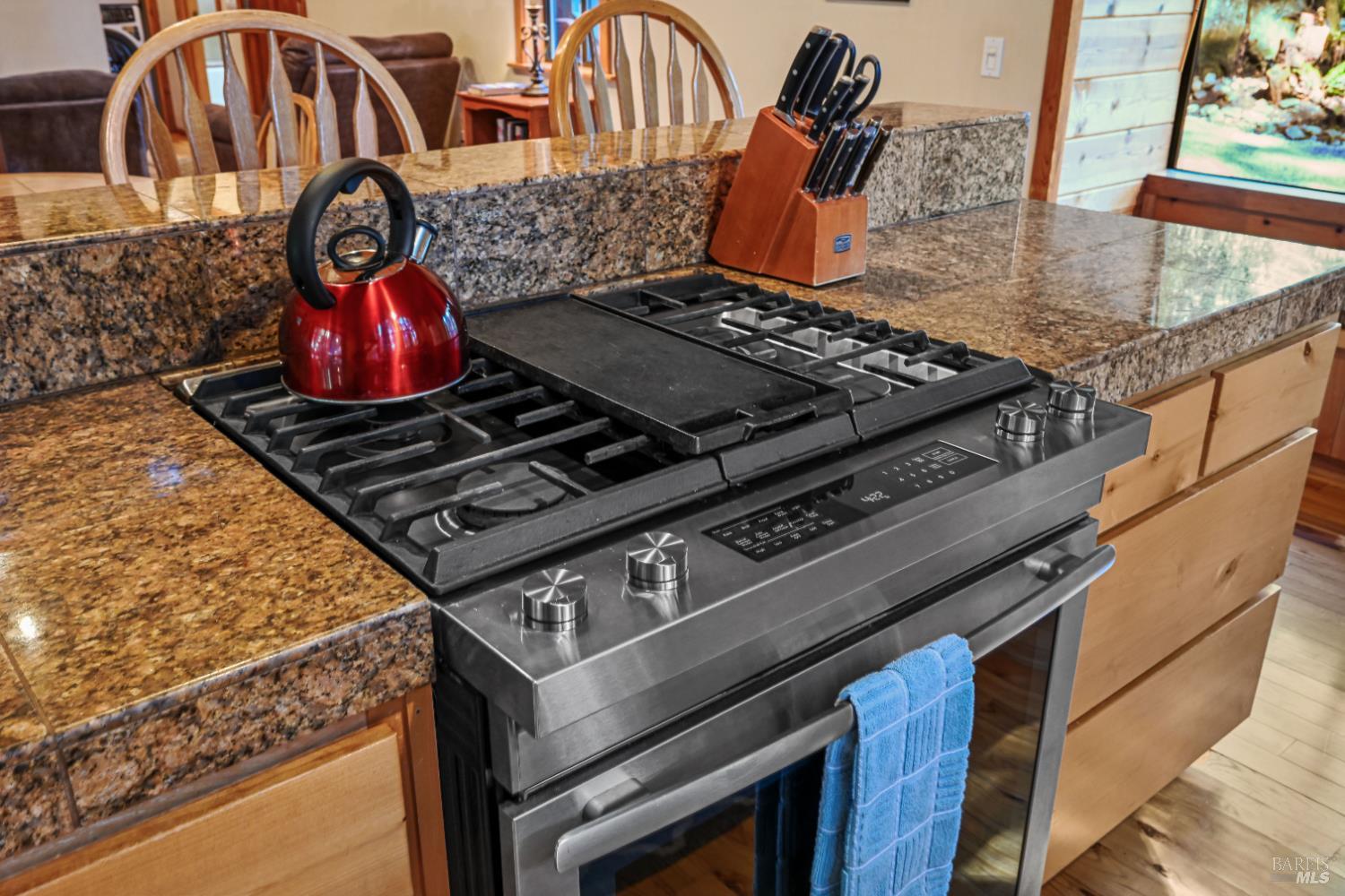 Detail Gallery Image 14 of 36 For 9 Huckleberry Hts, Cazadero,  CA 95421 - 1 Beds | 1 Baths