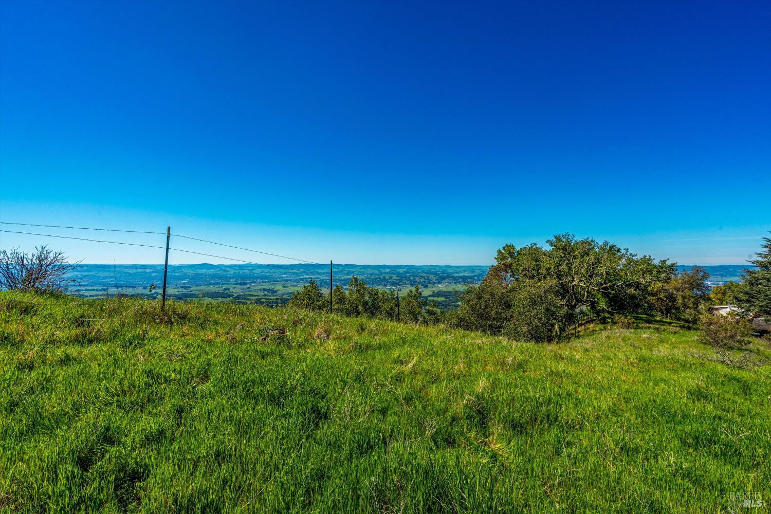 Detail Gallery Image 31 of 99 For 6048 Hyland Way, Penngrove,  CA 94951 - – Beds | – Baths