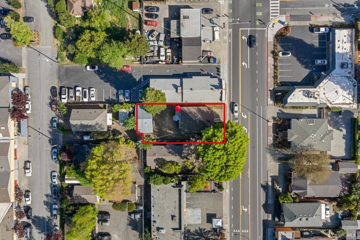 Detail Gallery Image 30 of 32 For 611 Petaluma Blvd, Petaluma,  CA 94952 - 2 Beds | 1 Baths