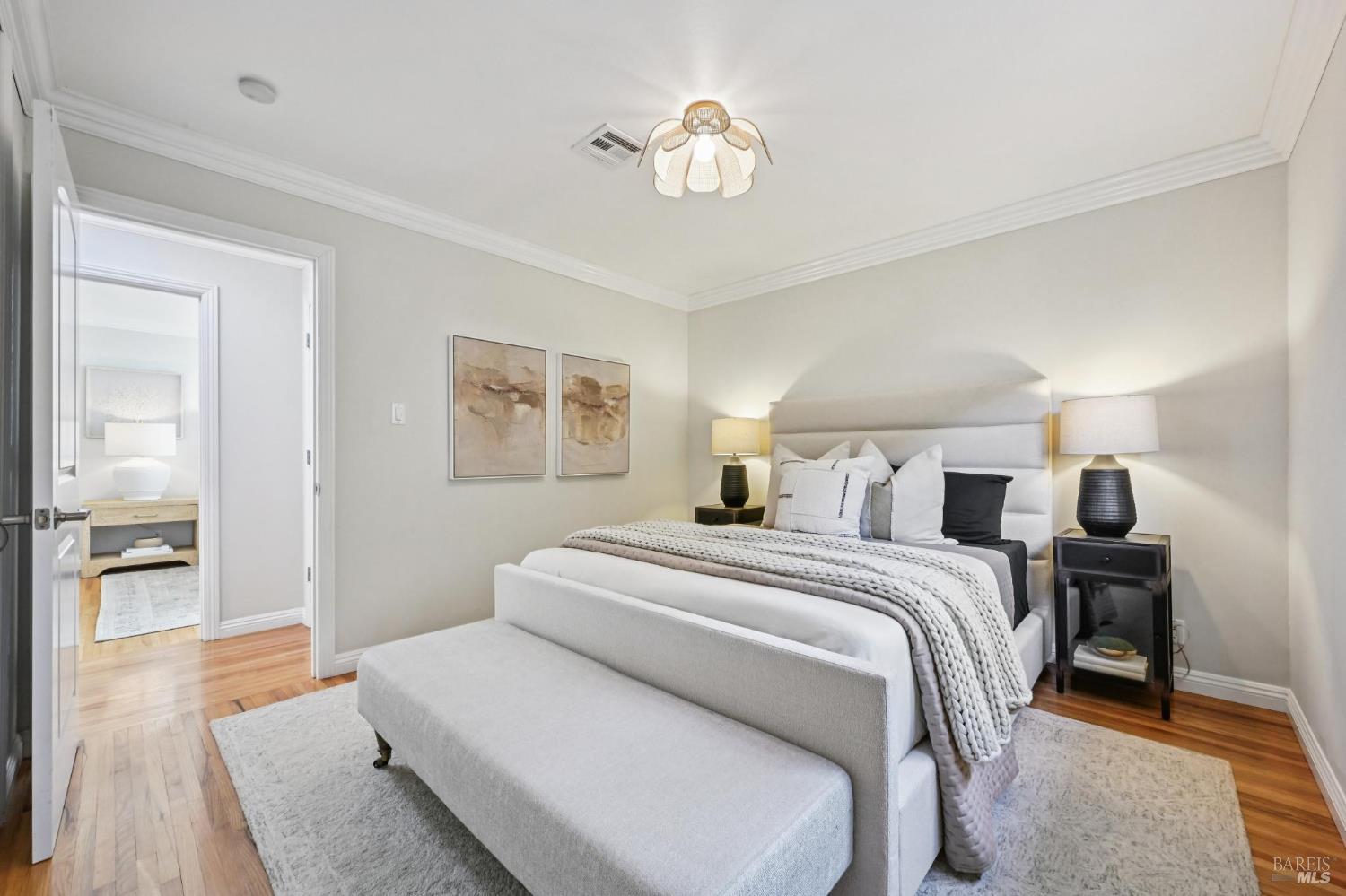 Detail Gallery Image 22 of 46 For 30 Rollingwood Dr, San Rafael,  CA 94901 - 3 Beds | 2 Baths