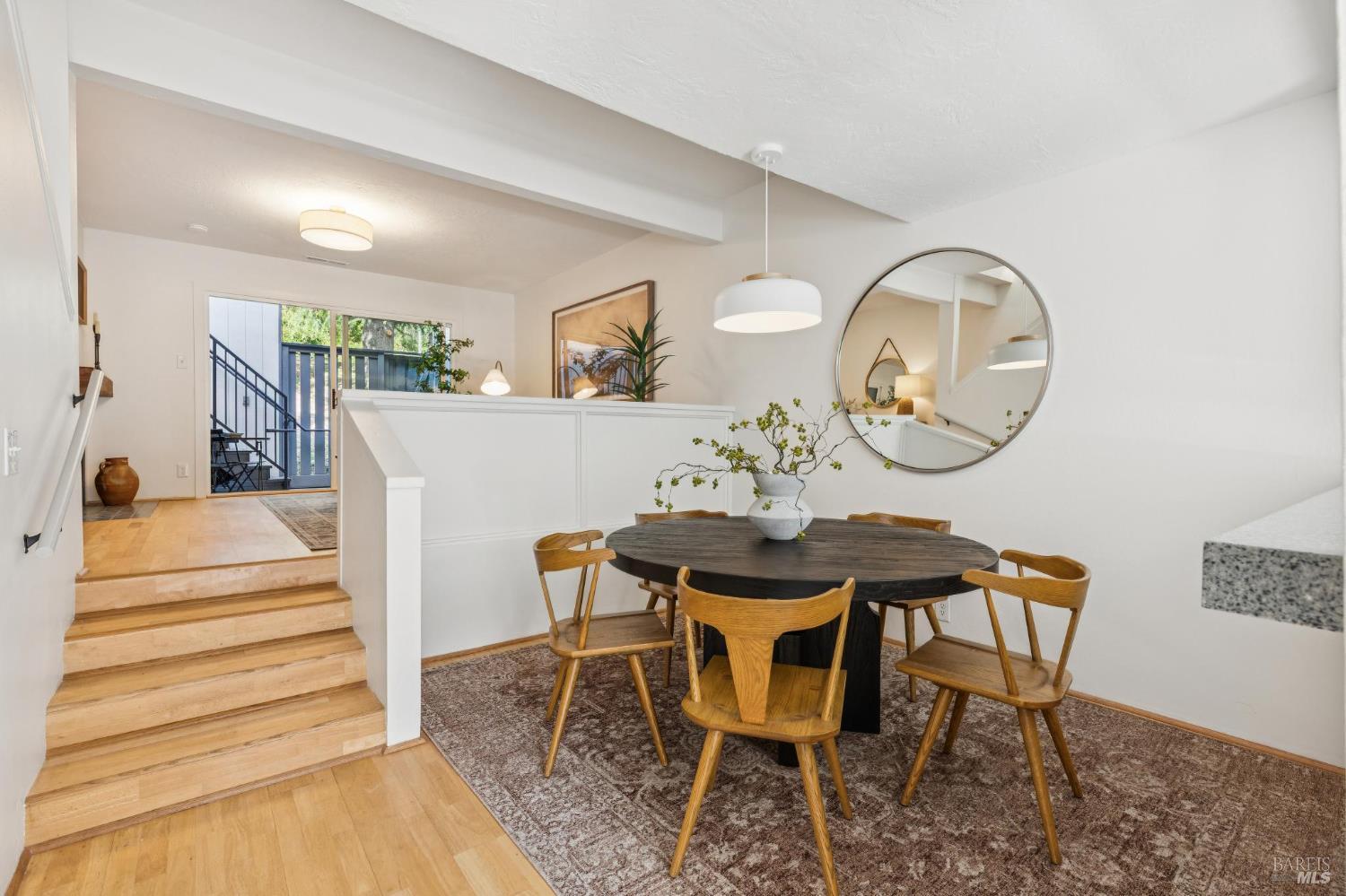 Detail Gallery Image 18 of 62 For 11 Love Ct, Fairfax,  CA 94930 - 2 Beds | 2/1 Baths