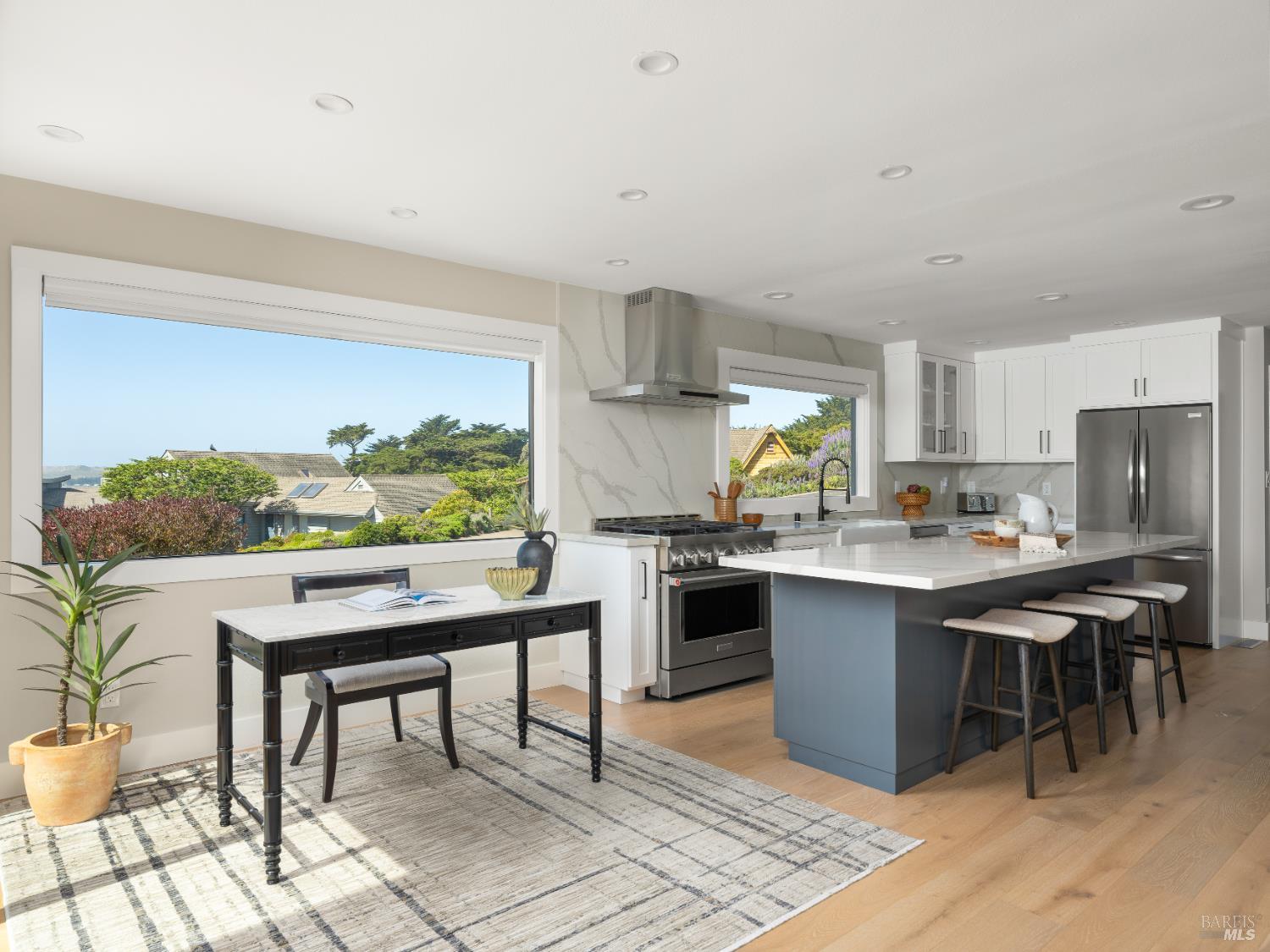 Detail Gallery Image 12 of 43 For 142 Poppy Ct, Bodega Bay,  CA 94923 - 3 Beds | 3 Baths