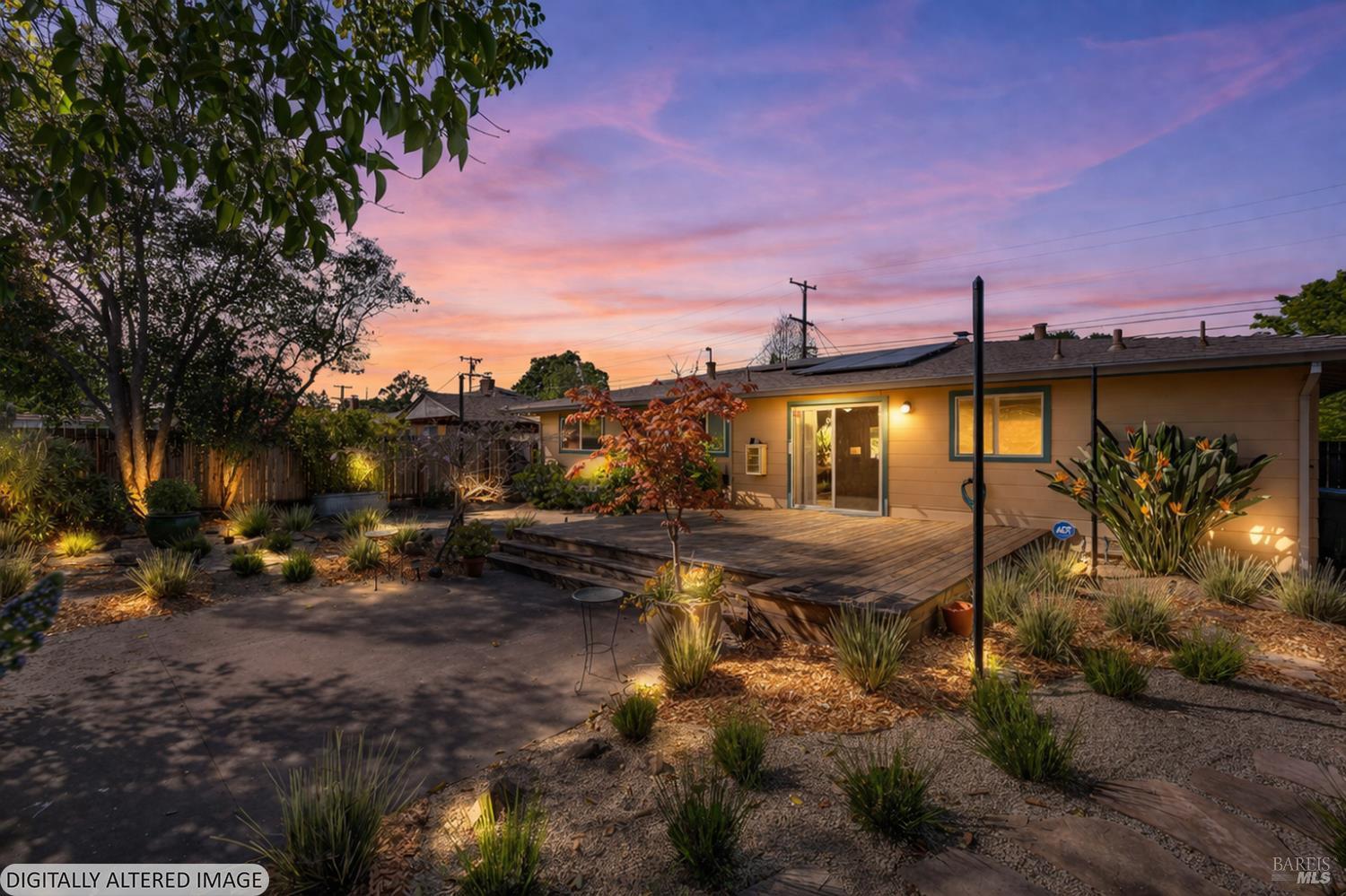 Detail Gallery Image 5 of 39 For 334 Richmond Dr, Santa Rosa,  CA 95401 - 4 Beds | 2 Baths