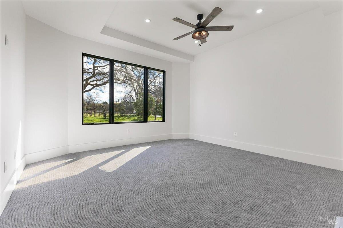 Detail Gallery Image 25 of 74 For 127 Pleasant Ave, Santa Rosa,  CA 95403 - 4 Beds | 4 Baths