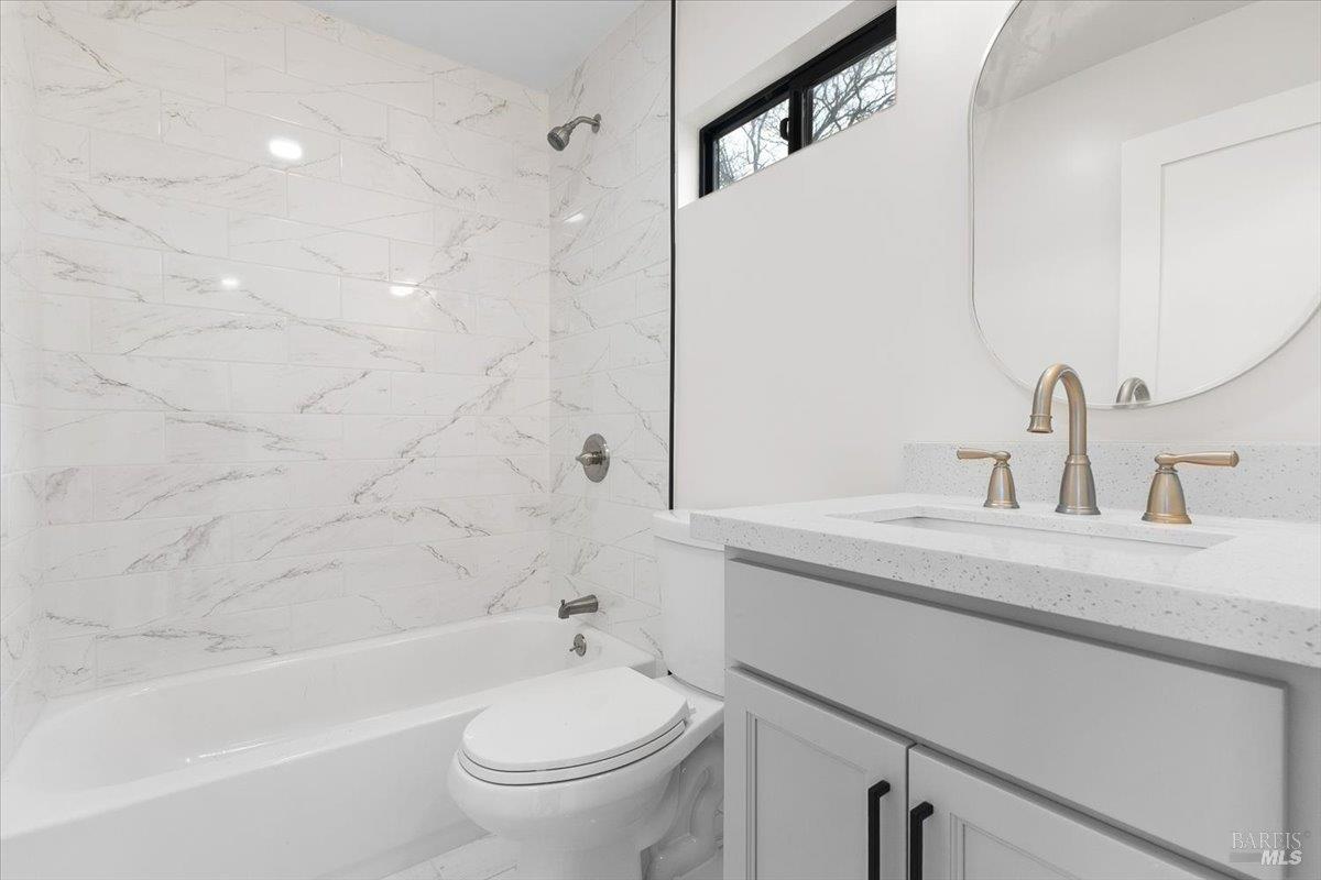 Detail Gallery Image 52 of 74 For 127 Pleasant Ave, Santa Rosa,  CA 95403 - 4 Beds | 4 Baths